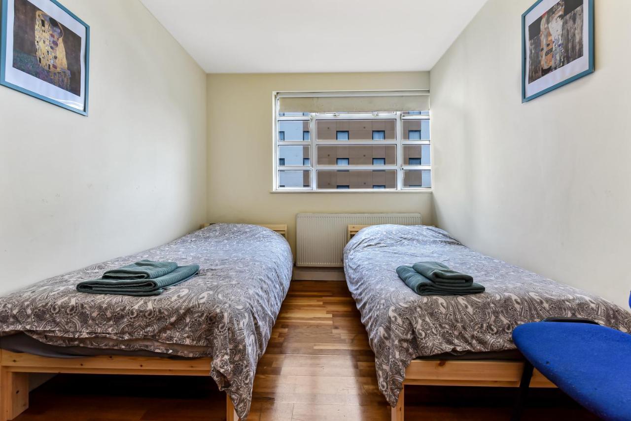 Spacious 2 Bedroom Apartment In Ealing Broadway Eksteriør billede